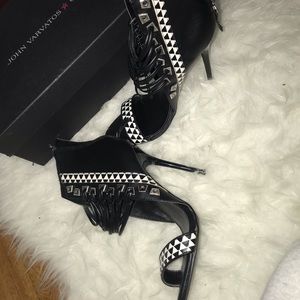 Very sexy strapped evening sandals/ heels